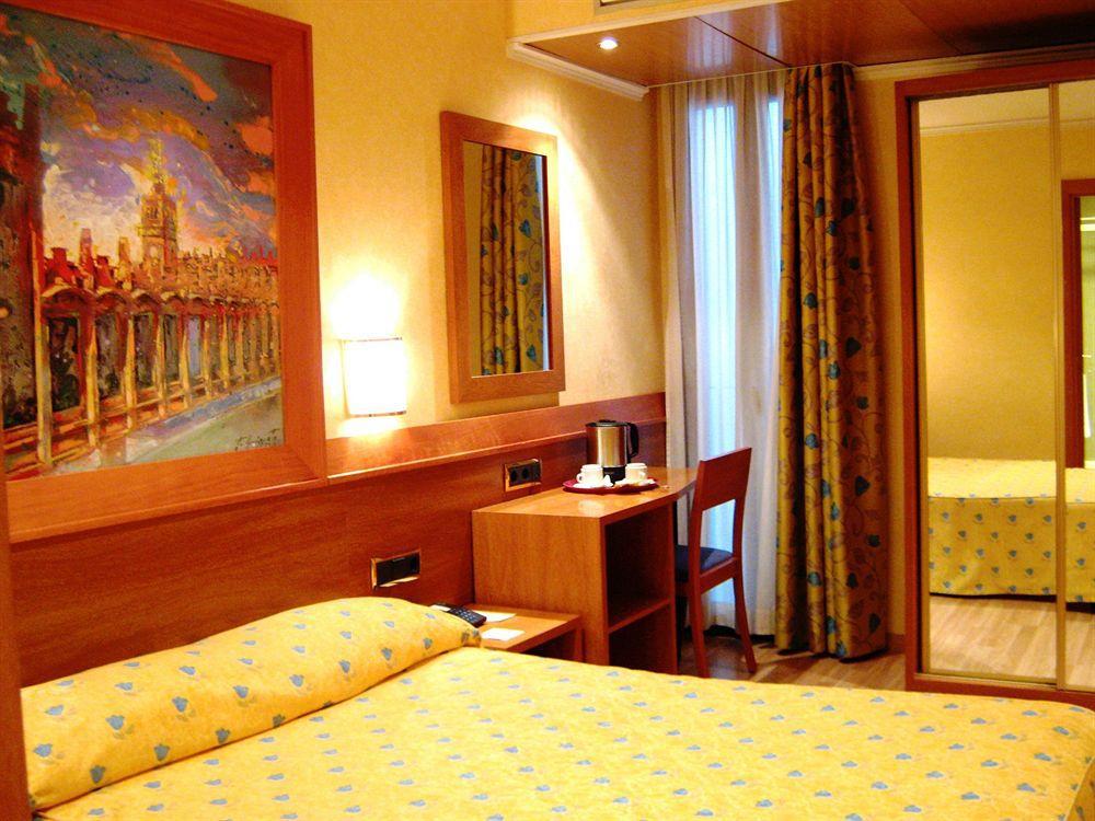 Leonardo Ramblas Hotell Barcelona